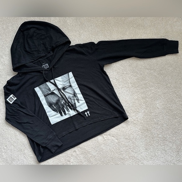 OTR II Beyoncé + Jay-Z Official Concert Merch - Cropped Hooded Top - Picture 2 of 4